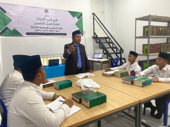 Pondok Modern Al-Jauhar Tungkaran Gelar Fathul Kutub Perdana