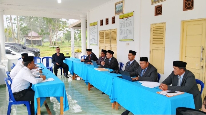Yudisium Perdana Kelas 5 KMI Al-Jauhar Tungkaran Berlangsung Khidmat