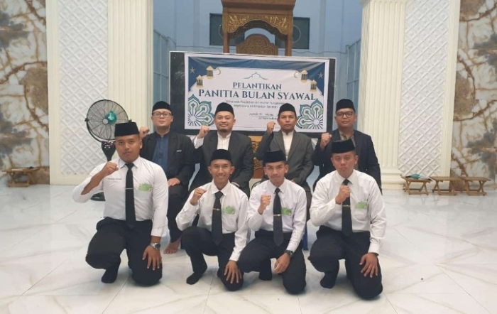 Pelantikan Perdana PBS, Tonggak Pengabdian Santri Kelas Akhir Pesantren Al-Jauhar